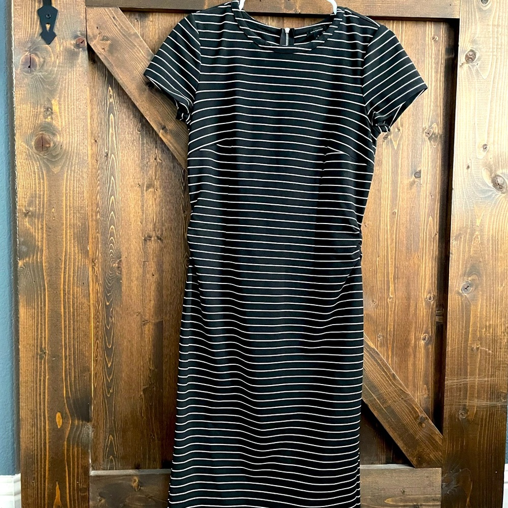 Ann Taylor Midi Dress - Black/White Stripe w/ Ruching